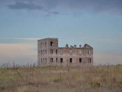 Palazzina di comando dell'ex campo di prigionia della seconda guerra mondiale presso Altamura